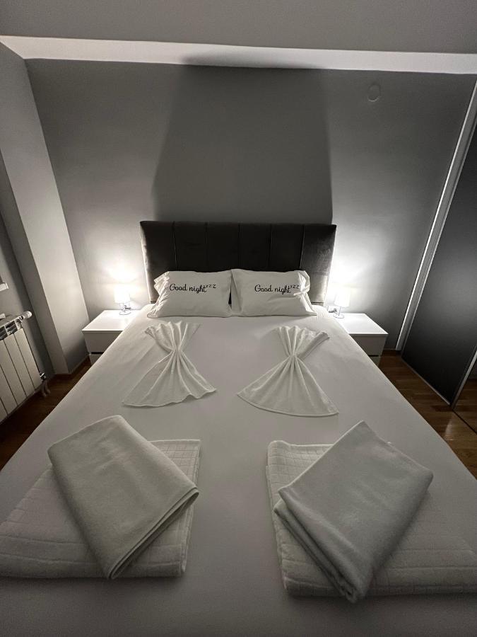 Aj Luxe Residence 斯科普里 外观 照片