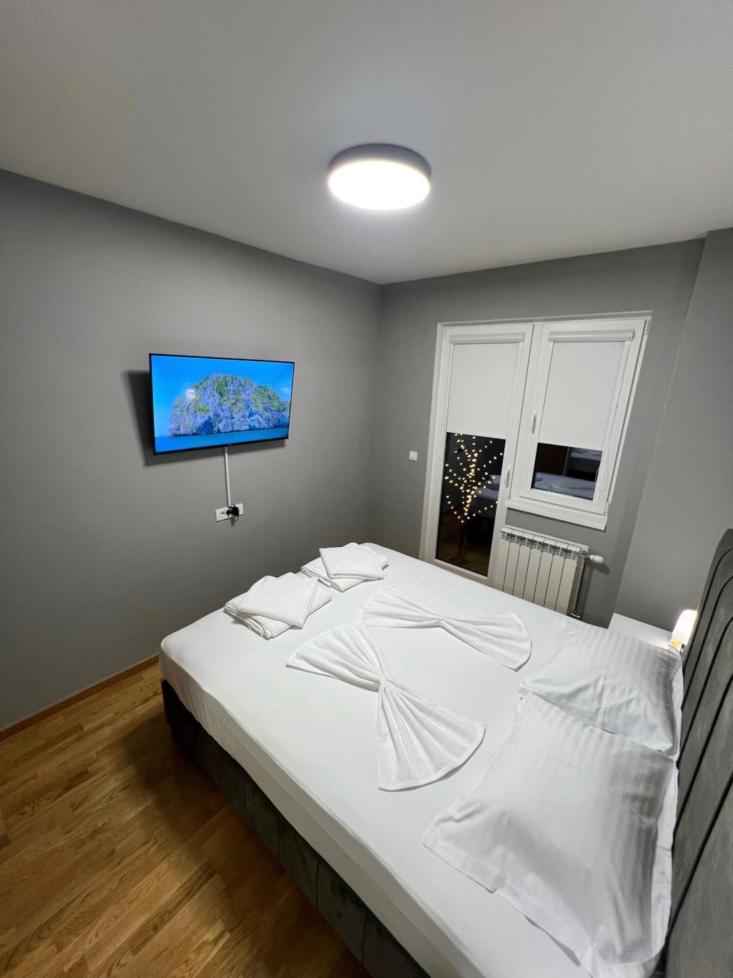 Aj Luxe Residence 斯科普里 外观 照片